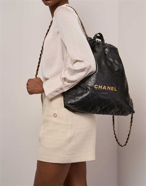 sac chanel 22 taille|the chanel 22 backpack.